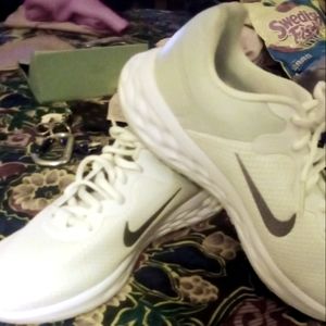 SOLD! NWOT Nike Revolution 6 Next Nature Running Shoes white/silver size 8